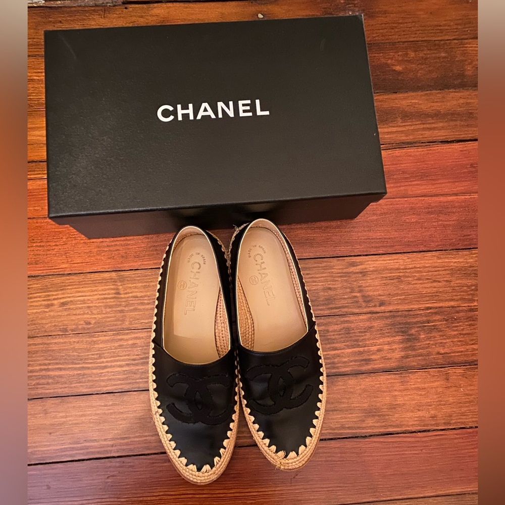 CHANEL Beige and Black Espadrilles